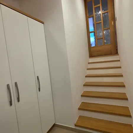 Kamnje Nest Apartma
