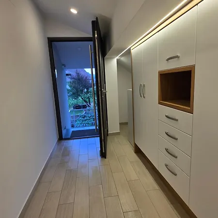 Kamnje Nest Apartma *