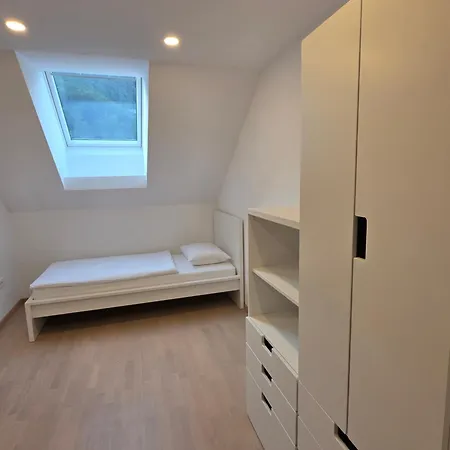 Apartma Kamnje Nest