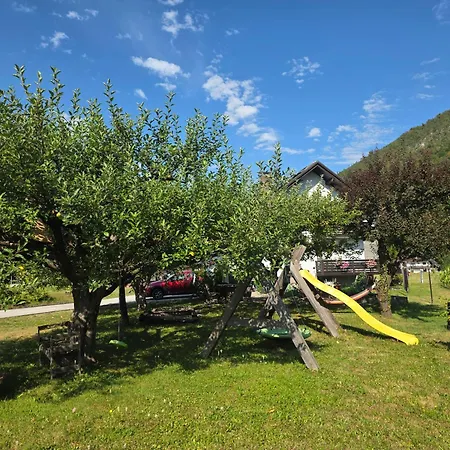 Kamnje Nest *