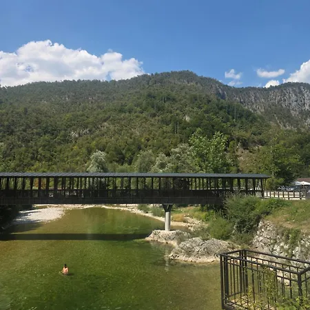 Kamnje Nest Apartma *