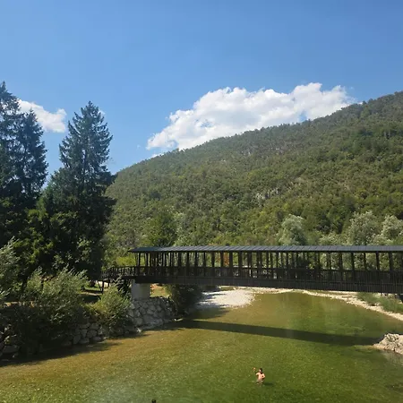 Kamnje Nest Apartma *